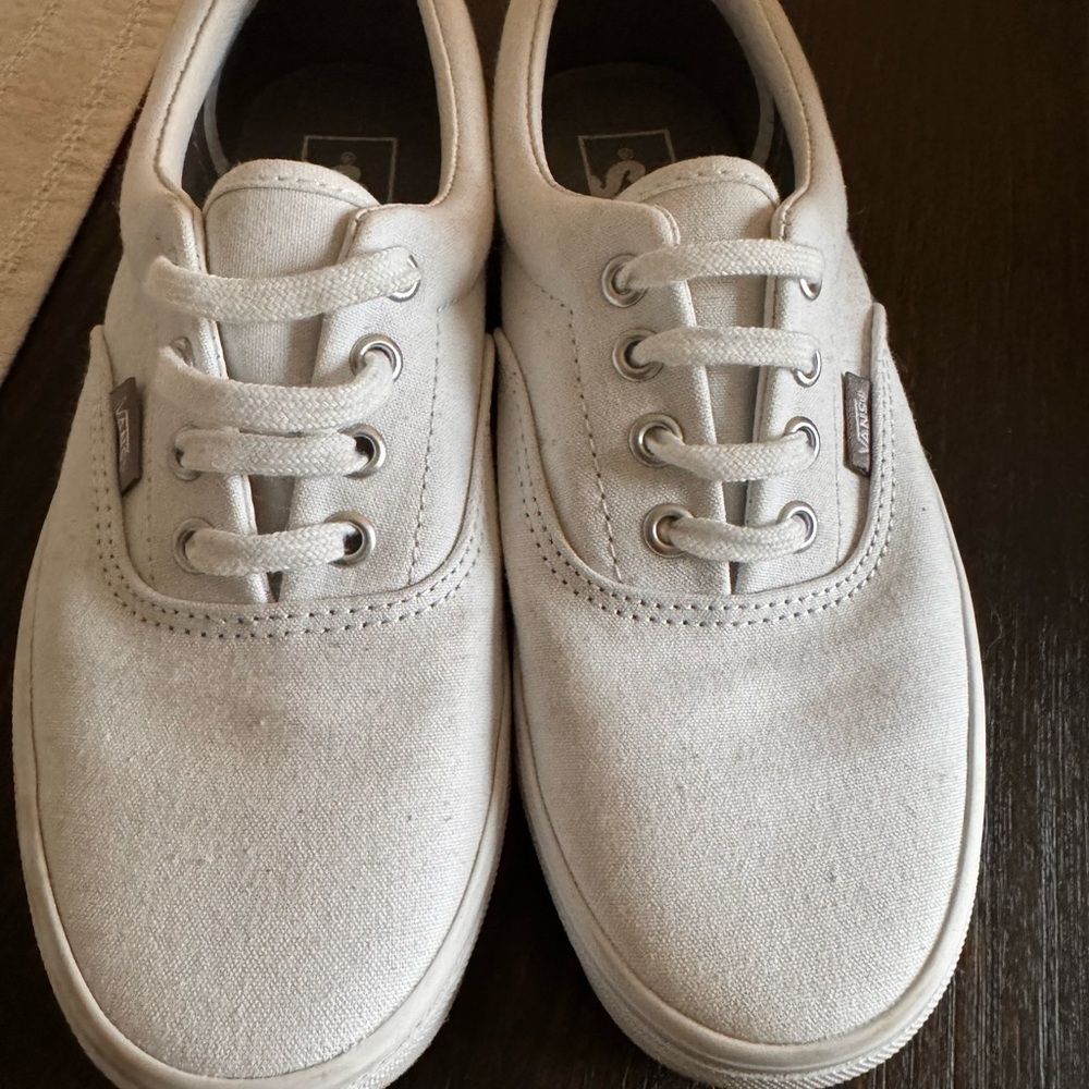 VANS off the wall sneakers size 7.5
